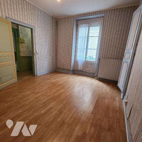 Coup de Cœur en Centre-Ville : Maison de Caractère avec Potentiel Exceptionnel !