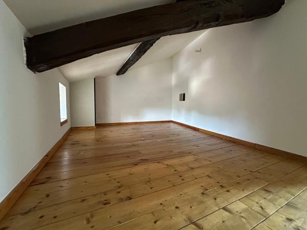 Maison Essertines En Donzy - Idéale 1er achat ou investissement 