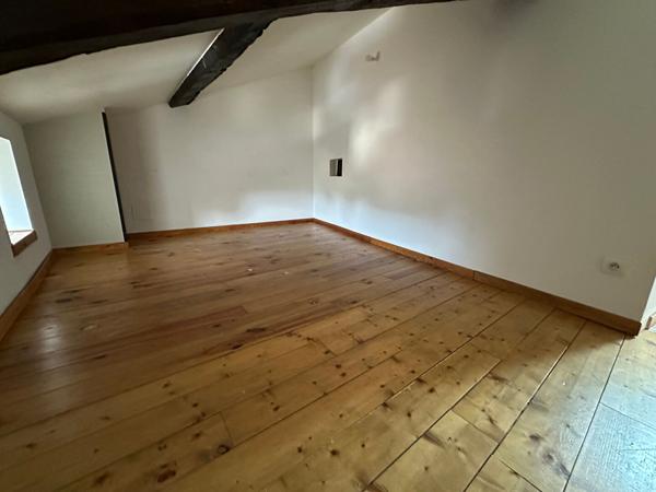 Maison Essertines En Donzy - Idéale 1er achat ou investissement 