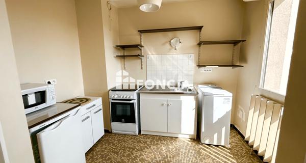 Location Studio meublé 34.96 m² - Roanne 42300