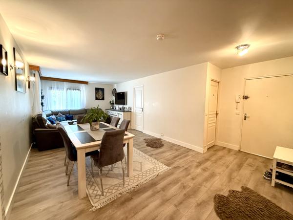 Sevran (93270) Appartement 4 Pièces avec loggia, cave proche RER B, futur métro 16