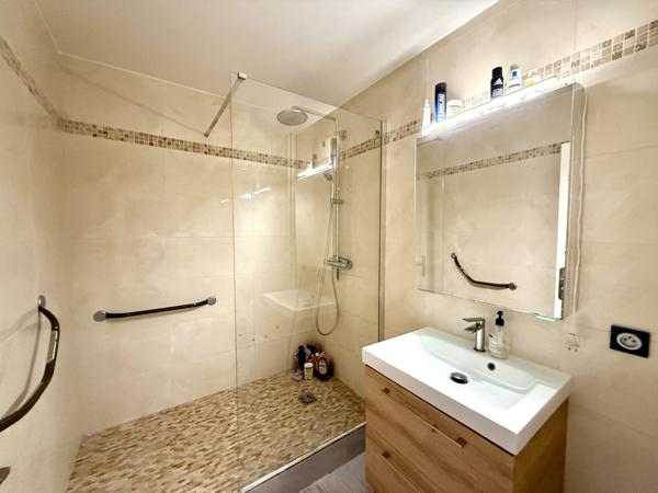 Sevran (93270) Appartement 4 Pièces avec loggia, cave proche RER B, futur métro 16