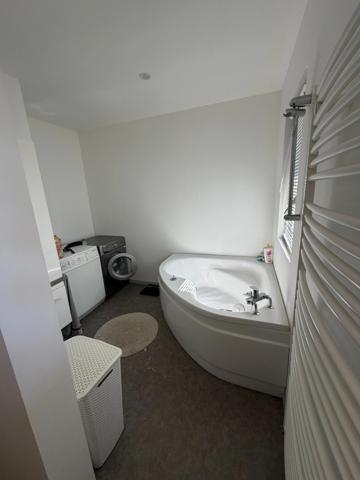 PLAIN-PIED DE 284M² DE SURFACE HABITABLE