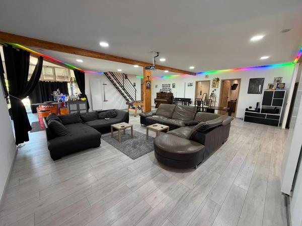 PLAIN-PIED DE 284M² DE SURFACE HABITABLE