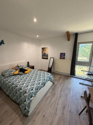 PLAIN-PIED DE 284M² DE SURFACE HABITABLE