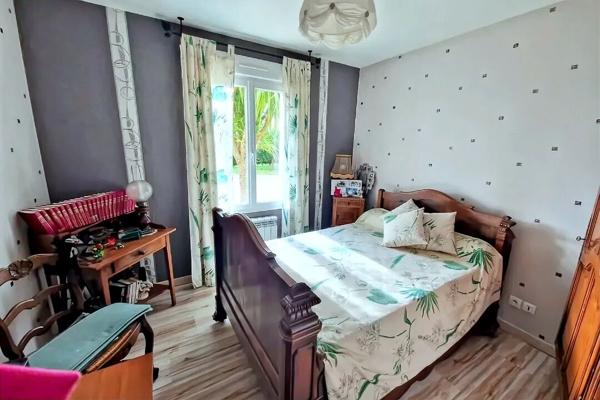 Maison Louzy 4 pièce(s) 130 m2