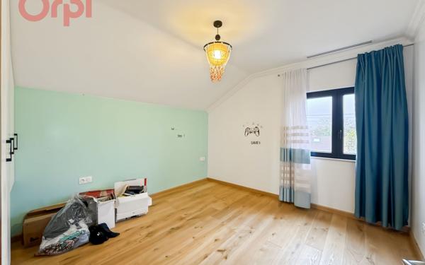 Maison à vendre    6 pièces • 201,77 m2 La Ville-du-Bois