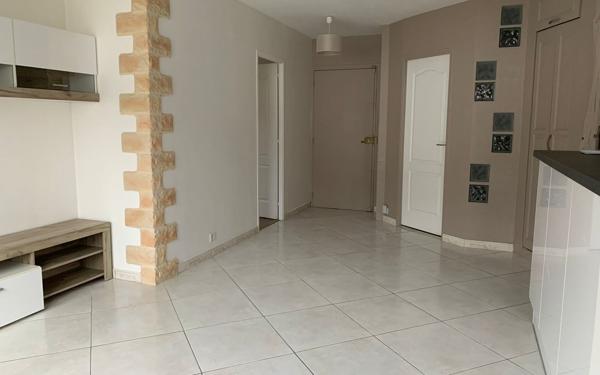 Appartement à louer    2 pièces • 42,06 m2 Brie-Comte-Robert