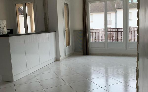 Appartement à louer    2 pièces • 42,06 m2 Brie-Comte-Robert