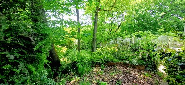 Maison d'architecte de 161m² à 600 mètres de la gare RER C