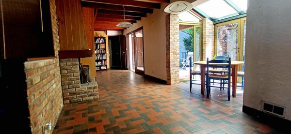 Maison d'architecte de 161m² à 600 mètres de la gare RER C