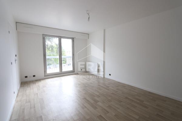 SAINT MARCEAU - Studio rénové - 30m² - PARKING CAVE
