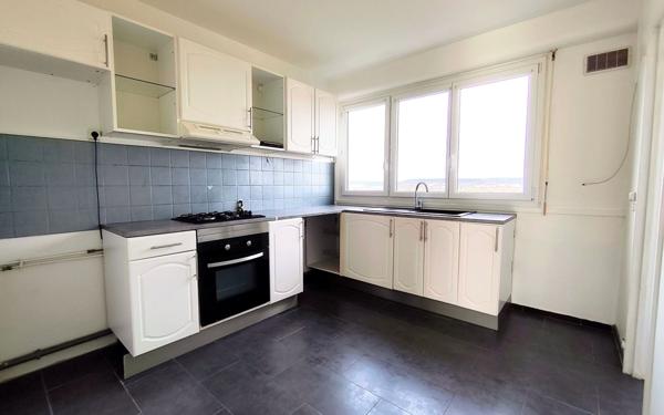 Appartement à vendre    3 pièces • 75 m2 Épône