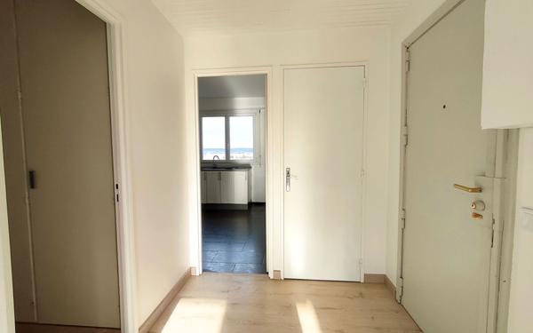 Appartement à vendre    3 pièces • 75 m2 Épône