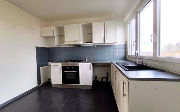 Appartement à vendre    3 pièces • 75 m2 Épône