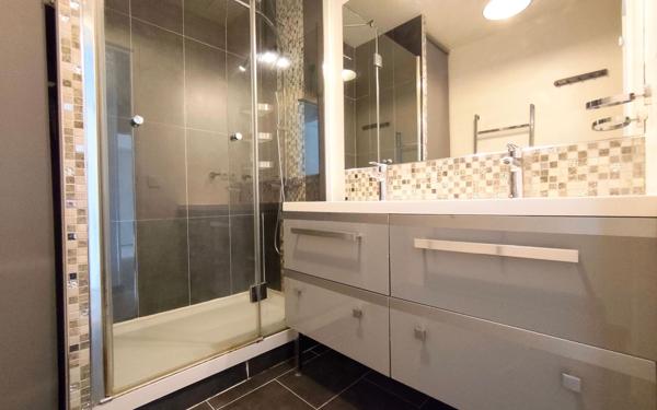 Appartement à vendre    3 pièces • 75 m2 Épône