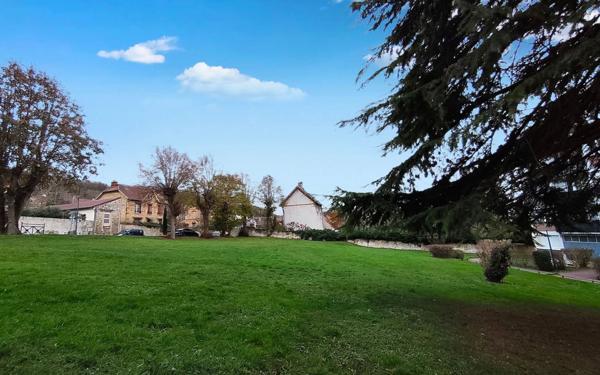 Appartement à vendre    3 pièces • 75 m2 Épône