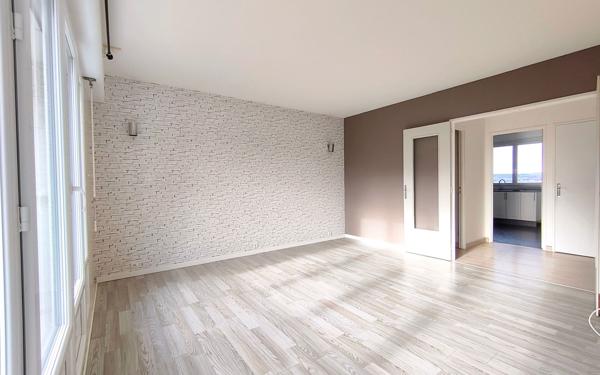 Appartement à vendre    3 pièces • 75 m2 Épône