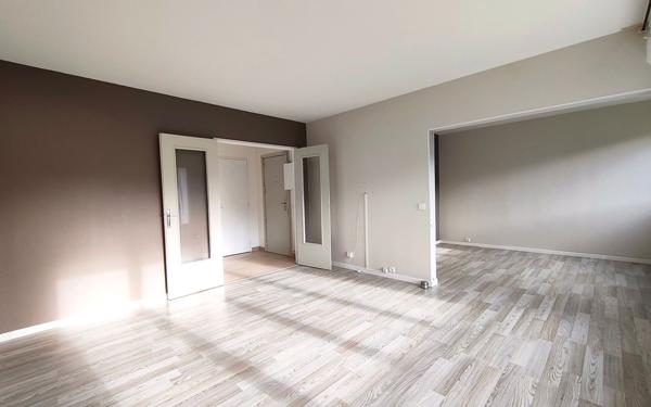 Appartement à vendre    3 pièces • 75 m2 Épône