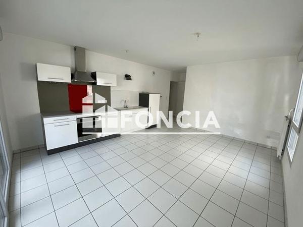 Location Appartement 2 pièces 50.42 m² - 25 RUE DES BAS MENUS Mainvilliers 28300
