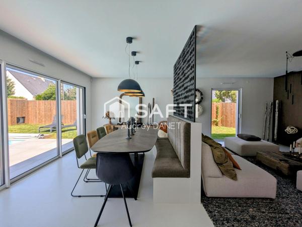 Maison de 2024, 5 chambres, garage et piscine