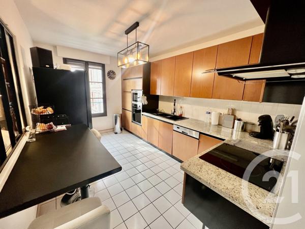 Appartement F6 à vendre  6 pièces - 180,65 m2 EPERNON - 28