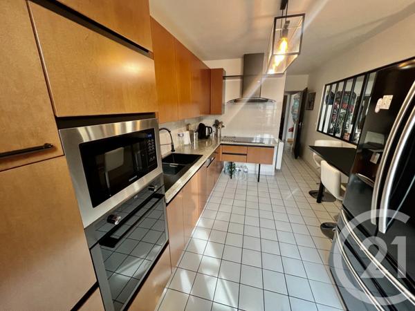 Appartement F6 à vendre  6 pièces - 180,65 m2 EPERNON - 28