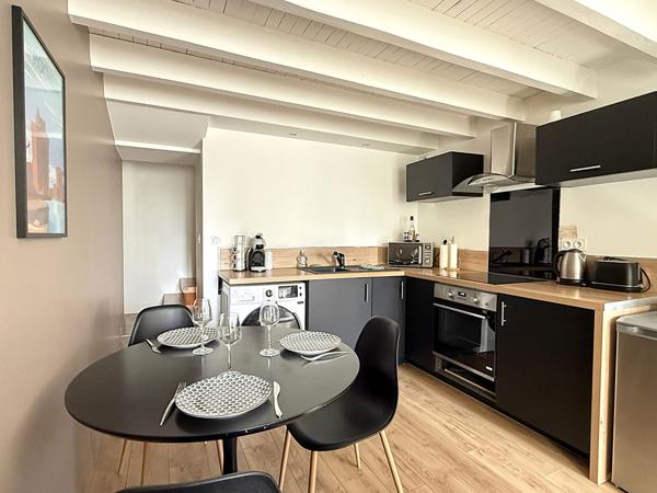 Immeuble de rapport ? LA ROCHELLE ? Quartier Saint-Éloi / Porte Royale ? 3 logements