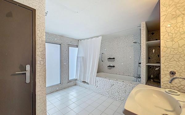 Appartement à vendre    5 pièces • 145 m2 Craponne