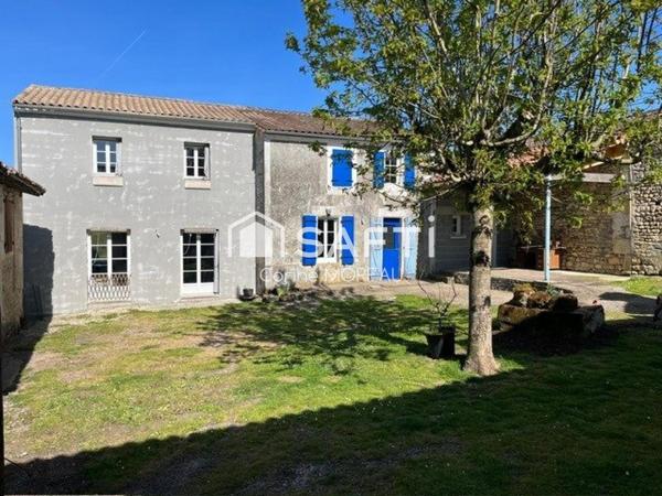 Corps de ferme en pierre avec dépendance & grand terrain
