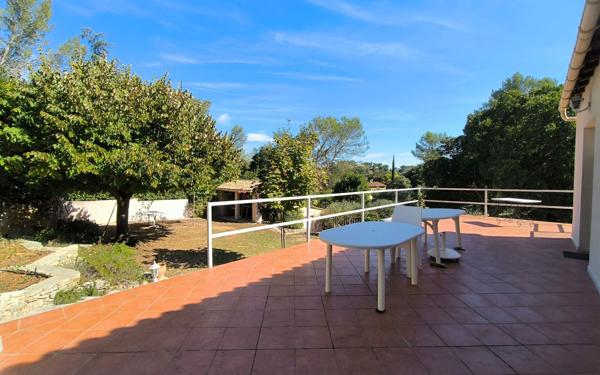 Maison à vendre    4 pièces •  Nîmes