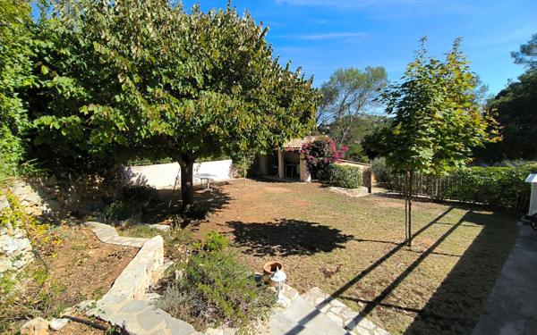 Maison à vendre    4 pièces •  Nîmes