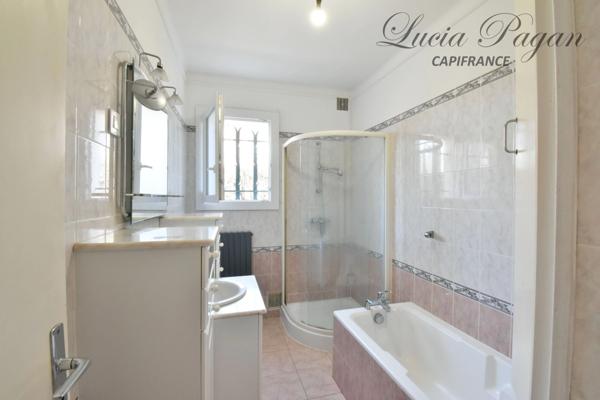 Maraussan – Belle maison familiale 194 m², 2 terrasses et 2 garages