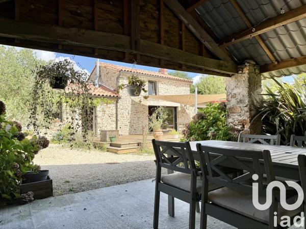 Maison à vendre 5 pièces 125 m² Saint-Étienne-de-Montluc