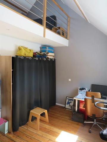 EN EXCLUSIVITE, situé secteur Petit RONCHIN, je suis une charmante maison avec une mitoyenneté de 116M² habitable (12…