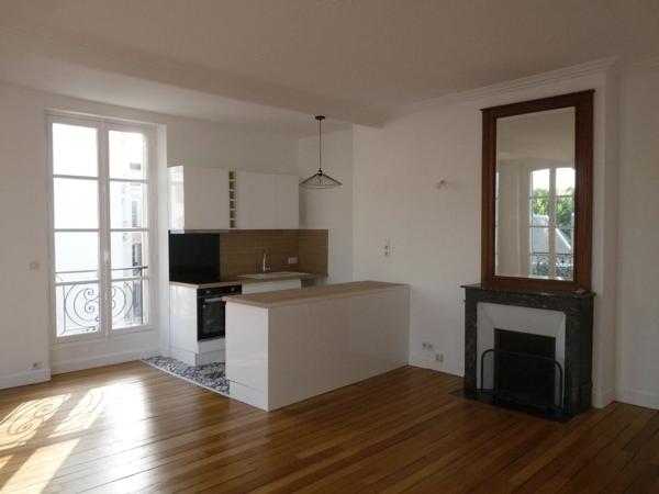 A LOUER APPARTEMENT 2 PIECES EN TRES BON ETAT