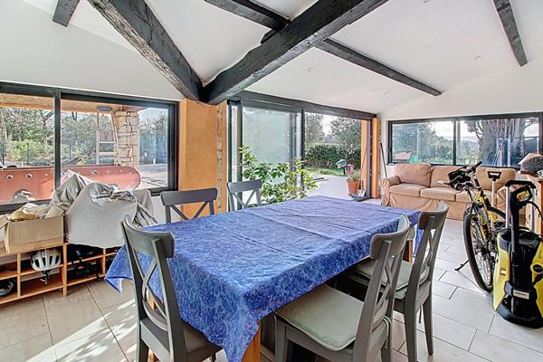 A VENDRE EN EXCLUSIVITE ! Propriété sur LORGUES avec maison, studio et dépendance - Proche village