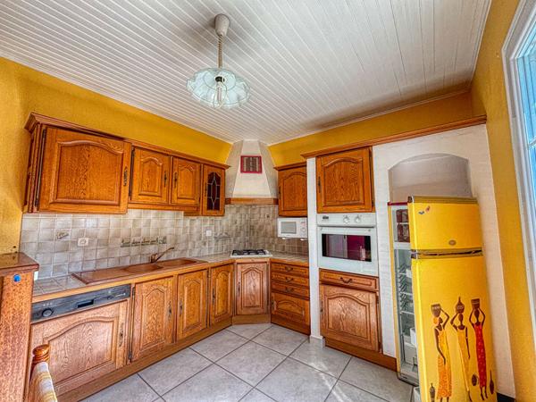 17920 BREUILLET Maison familiale à Breuillet dans un environnement calme