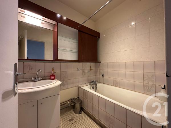 Appartement F2 à vendre  2 pièces - 43,70 m2 PARIS - 75015