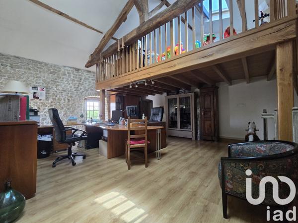 Maison à vendre 9 pièces 208 m² Saint-Varent