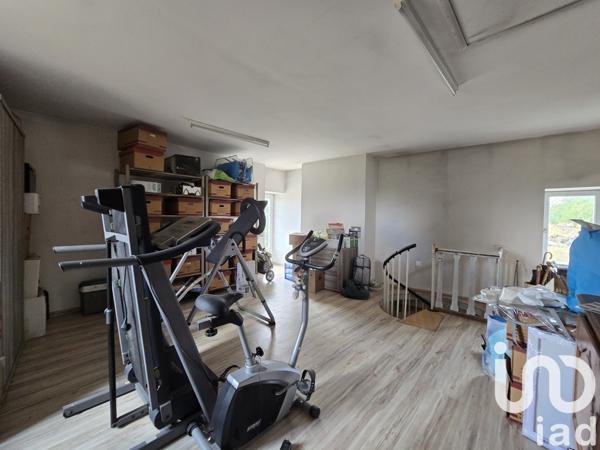 Maison à vendre 9 pièces 208 m² Saint-Varent