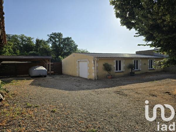 Maison à vendre 9 pièces 208 m² Saint-Varent