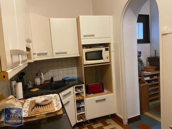 Appartement à louer 4 pièces 161.42m²