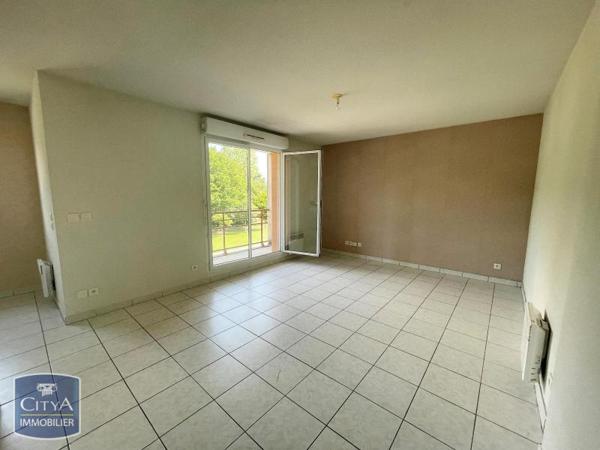 Appartement à louer 2 pièces 46.07m² Alençon (61000)