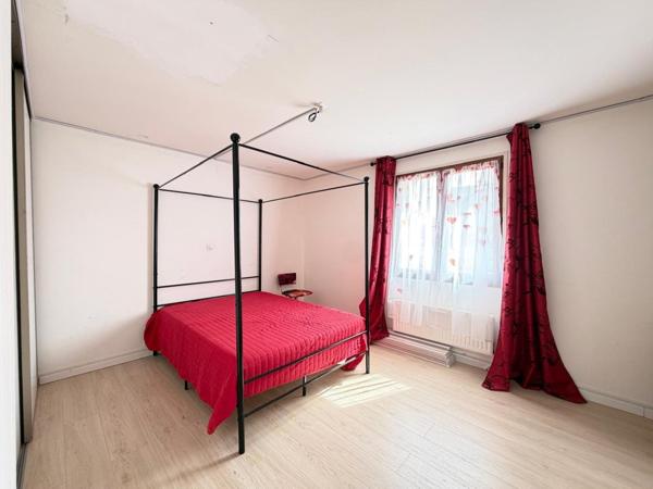 GRANDE MAISON INDIVIDUELLE FAMILIALE