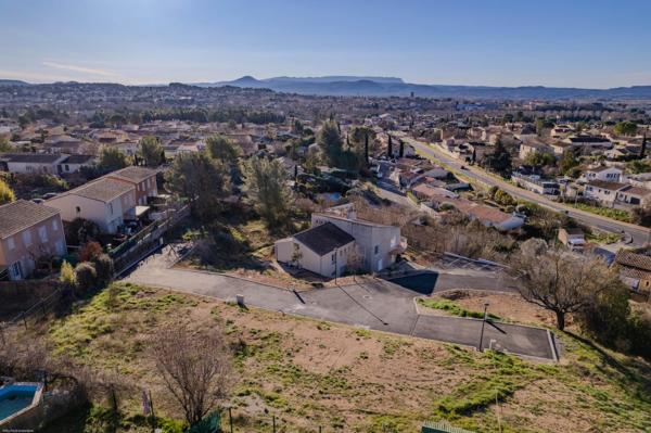 Rare Pertuis : votre maison avec vue Ste Victoire