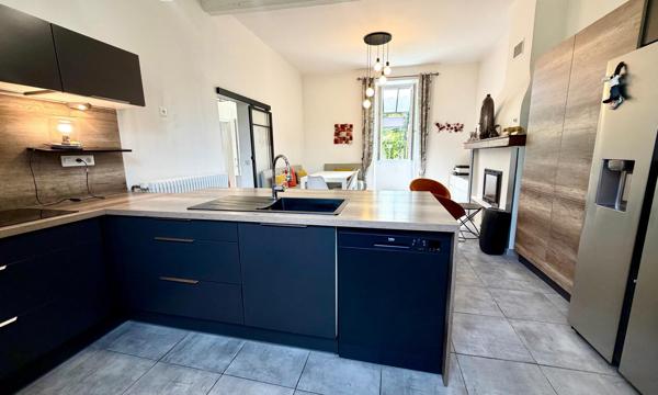 Mas XIXe T11 avec piscine et terrain constructible