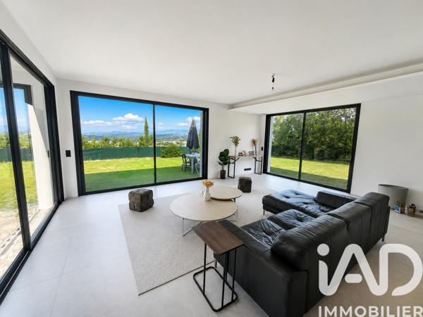 Maison à vendre 7 pièces 257 m² Mouans-Sartoux