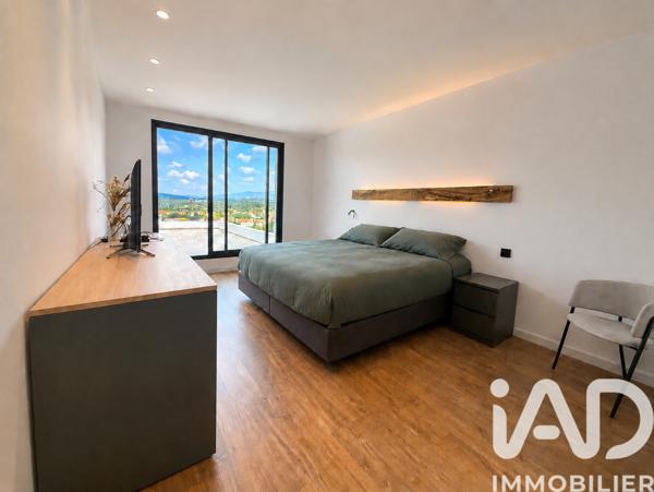 Maison à vendre 7 pièces 257 m² Mouans-Sartoux