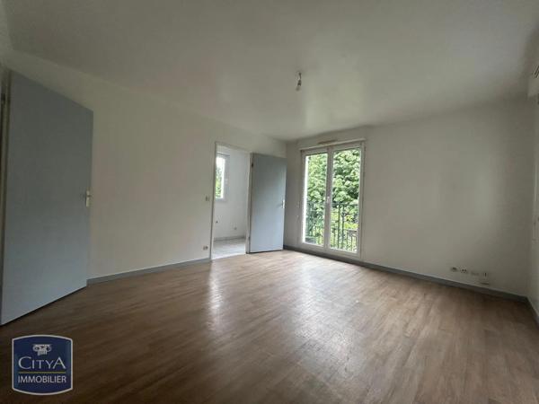 Appartement à louer 1 pièce 28m² Noisy-le-Grand (93160)